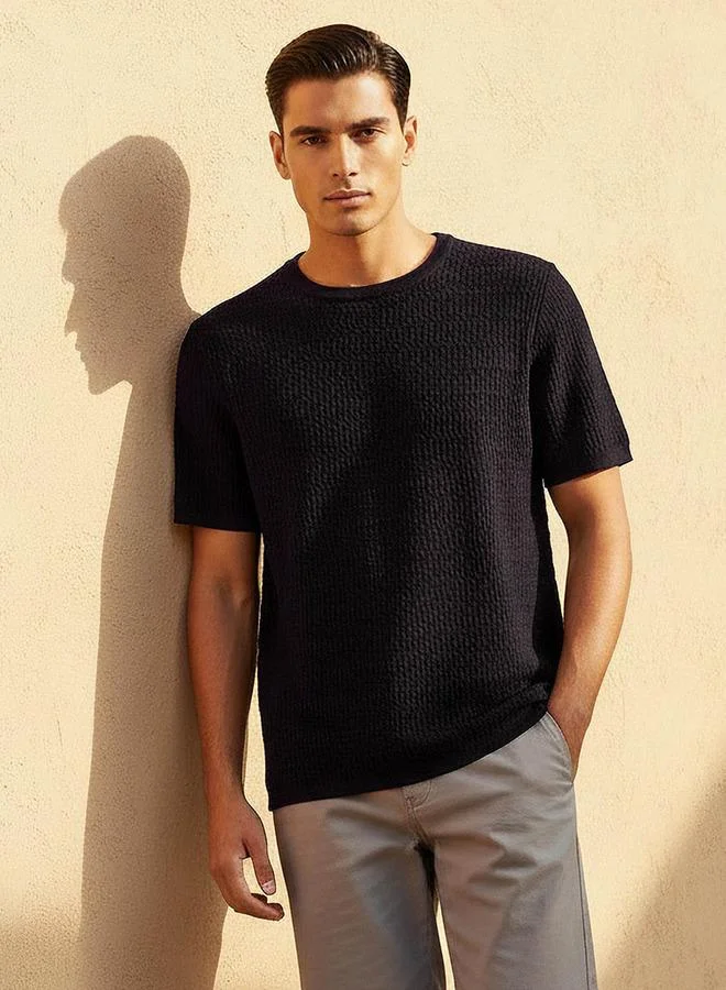 Iconic Men Regular Fit Crew Neck Short Sleeves Textured T-shirt